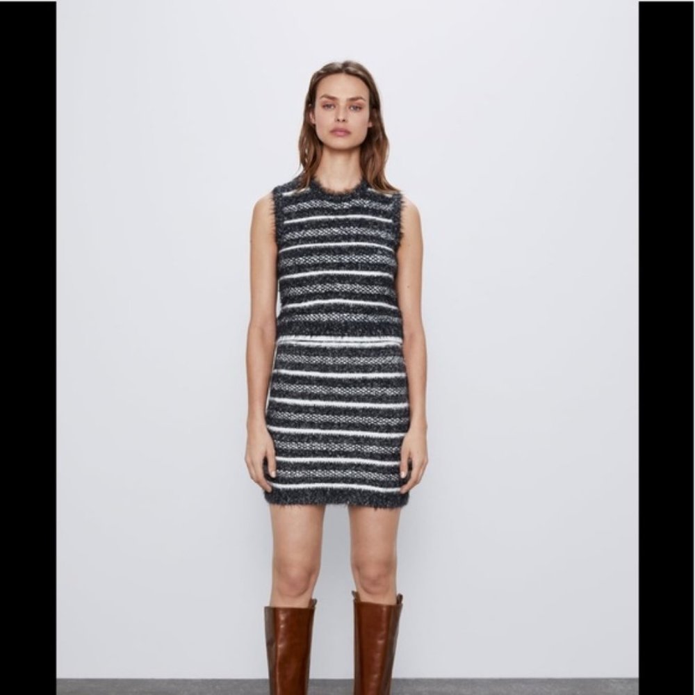 ZARA SET OF FAUX FUR TOP & SKIRT SIZE S